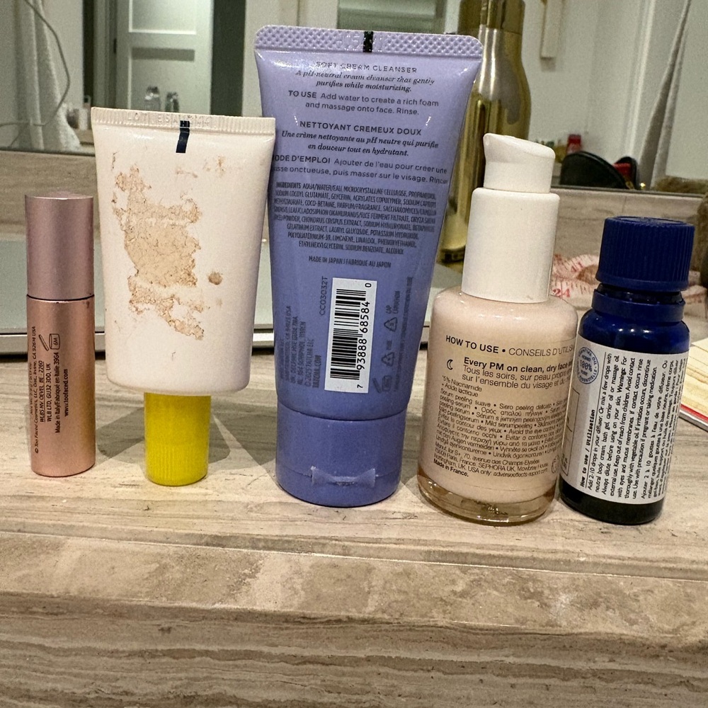 Beauty bundle! - Picture 2 of 2